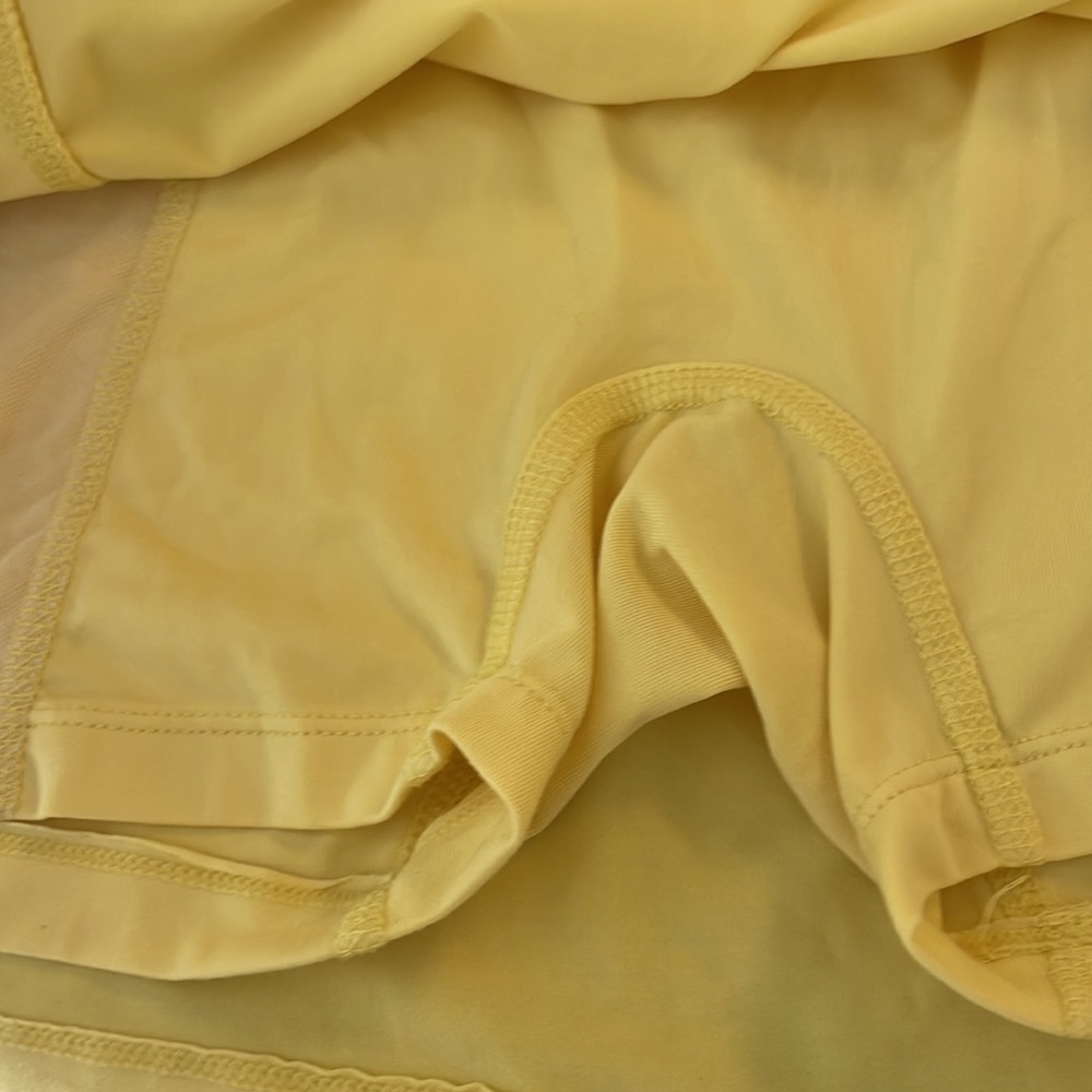 Tail athletic tennis skort skirt yellow pickleball with pockets  Medium - Picture 7 of 8